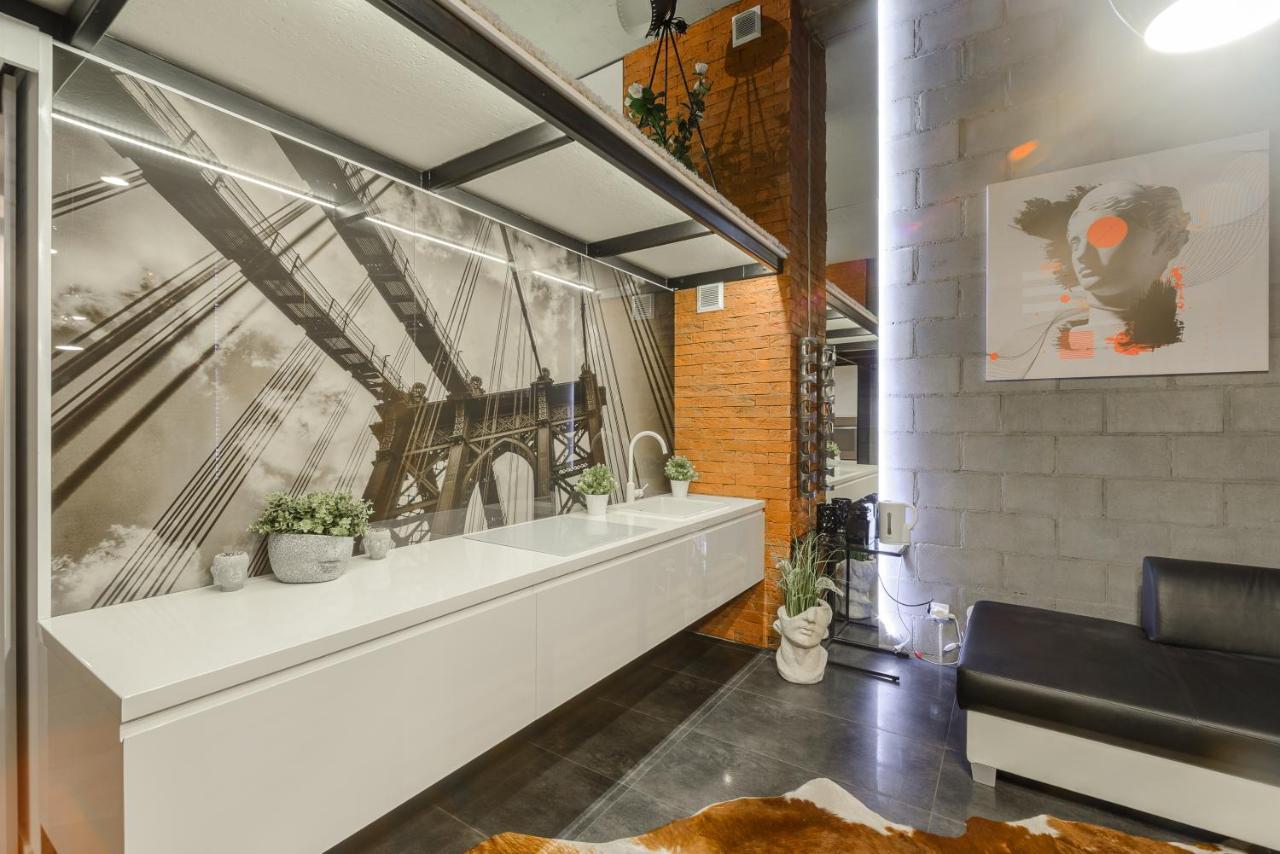 Nice Two-Level Loft In Tobaco Park วูดช์ ภายนอก รูปภาพ